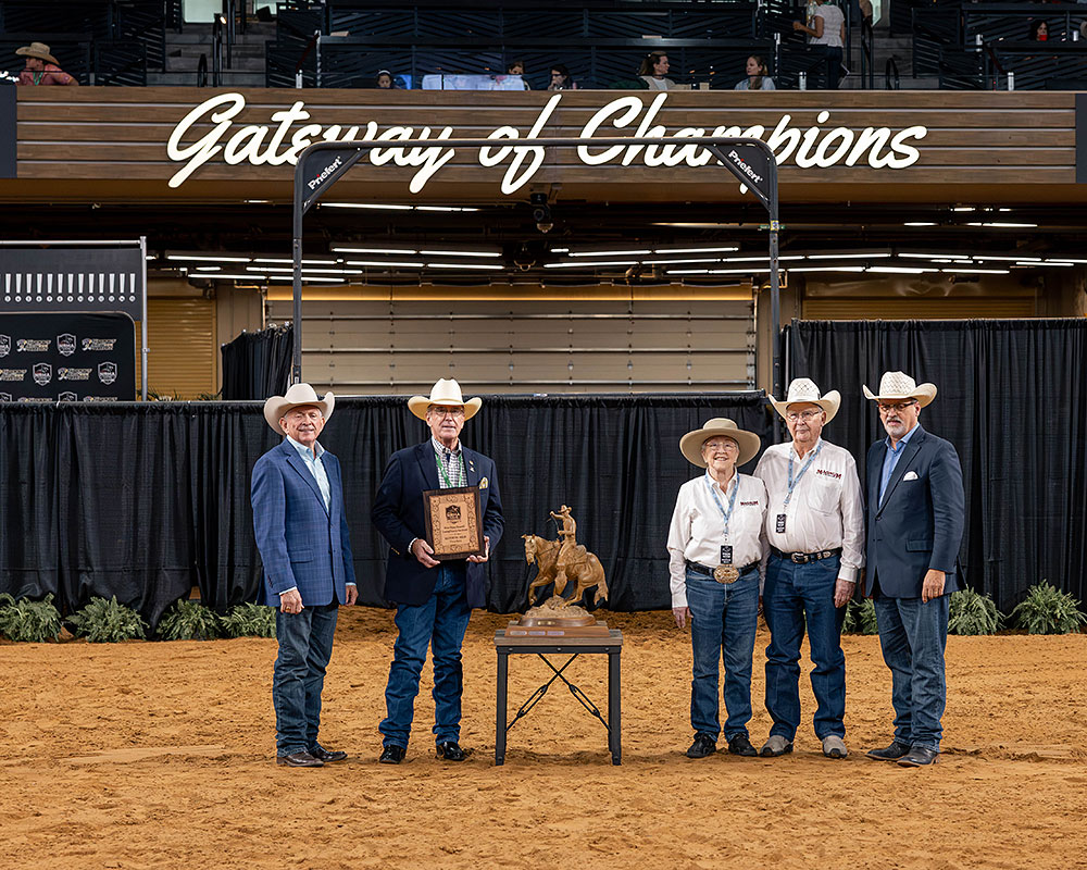 Magnum Chic Dream Earns 2025 Peter Phinny Memorial Leading Futurity Sire Award